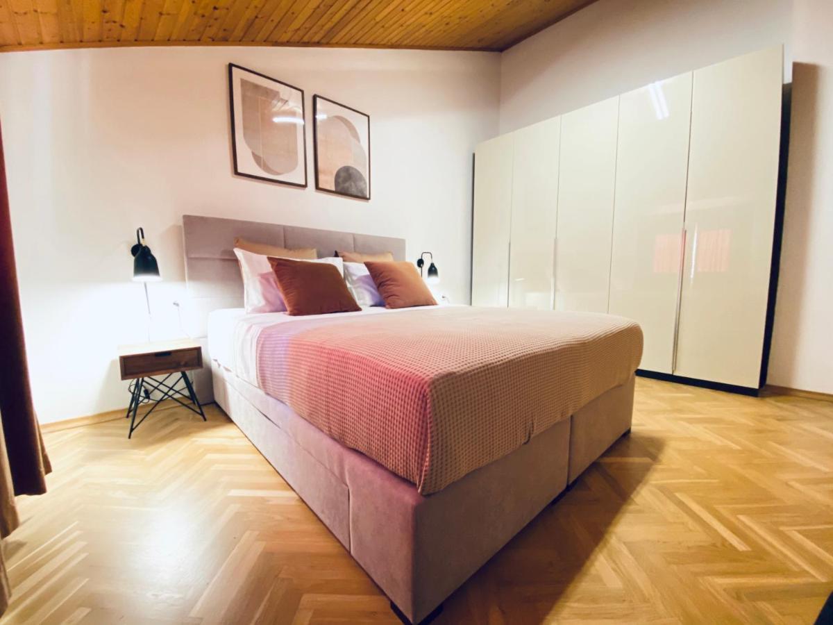 Cirjak Apartments Biograd Na Moru Buitenkant foto