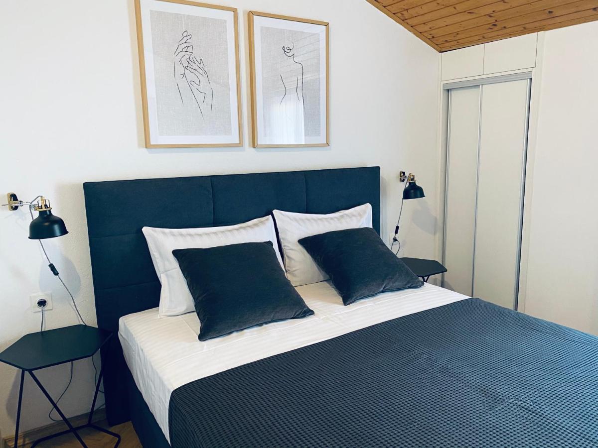 Cirjak Apartments Biograd Na Moru Buitenkant foto