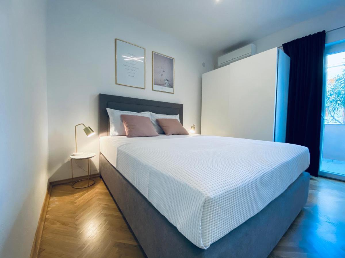 Cirjak Apartments Biograd Na Moru Buitenkant foto