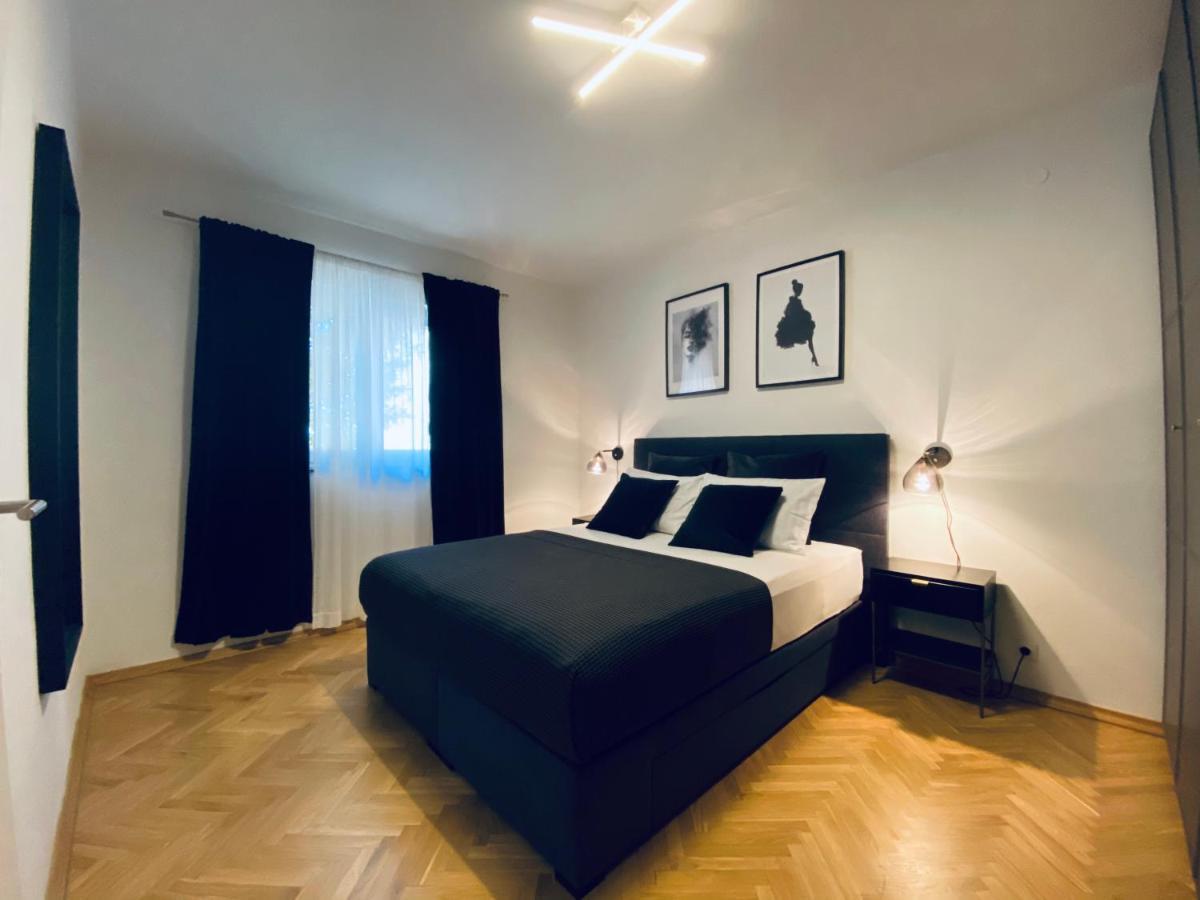 Cirjak Apartments Biograd Na Moru Buitenkant foto