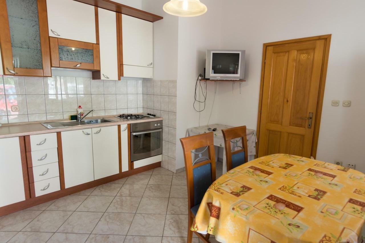 Cirjak Apartments Biograd Na Moru Buitenkant foto