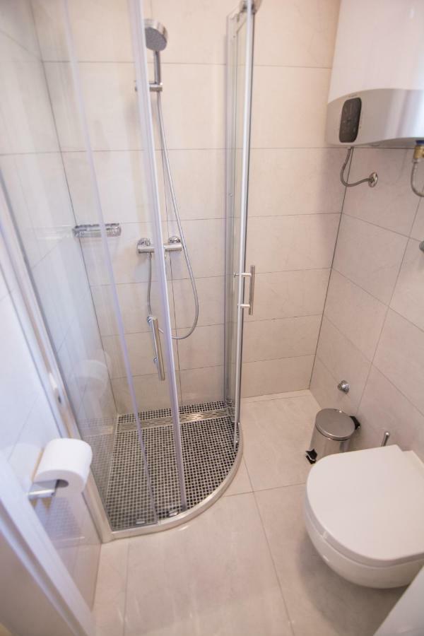 Cirjak Apartments Biograd Na Moru Buitenkant foto